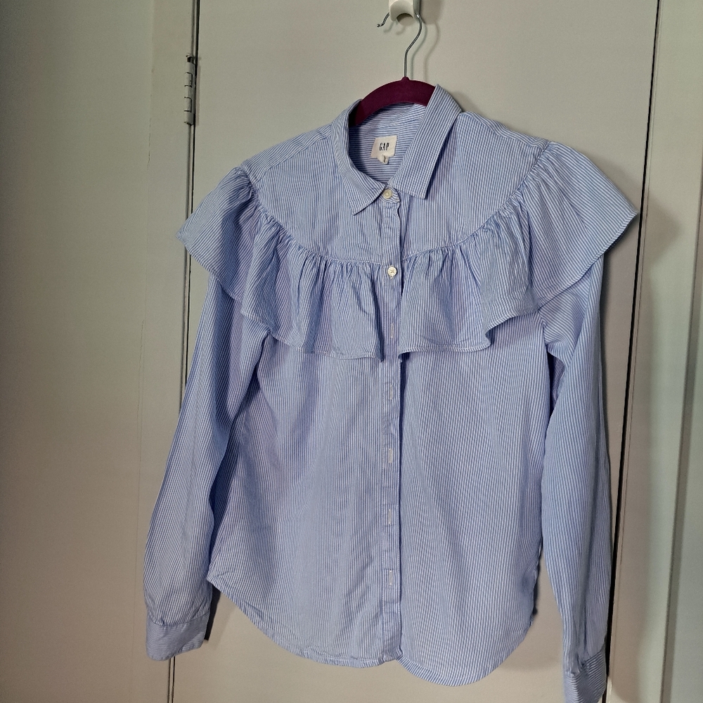 Gap shiry
